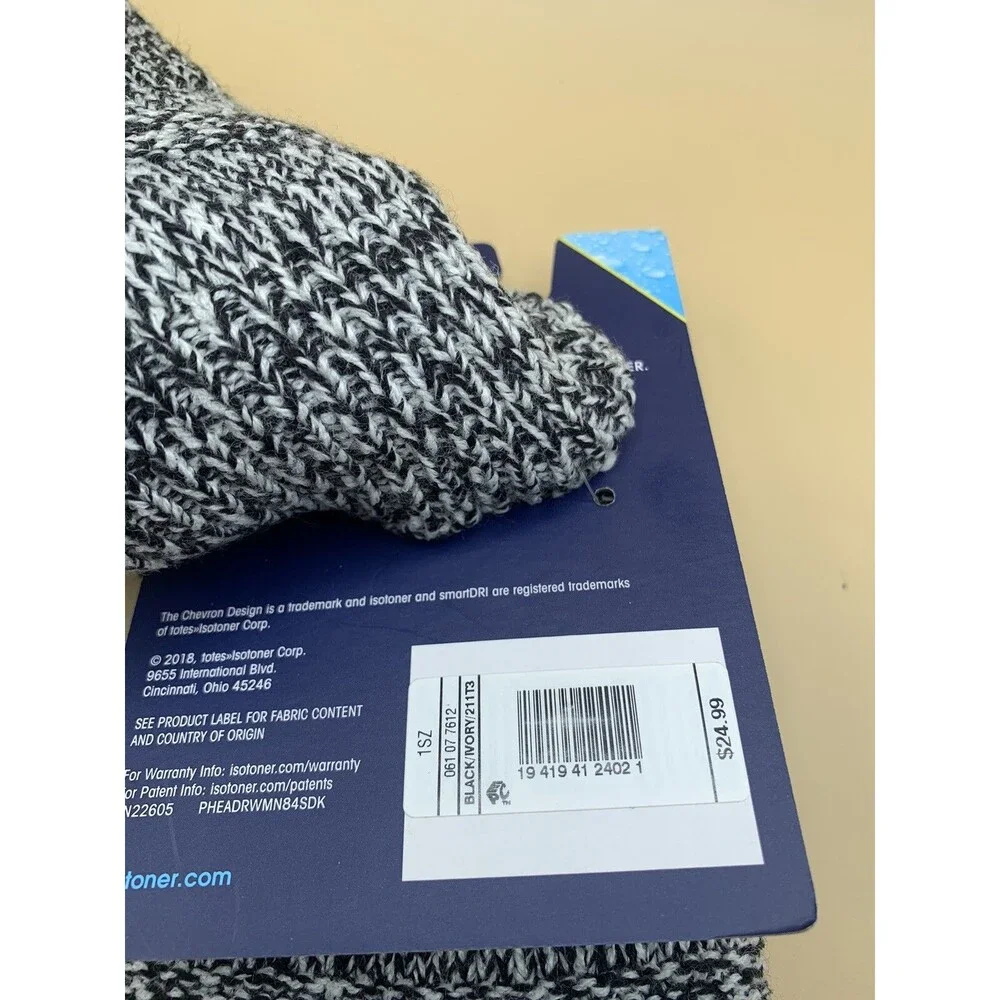 Isotoner Smart Dri Womens Black Speckled Water Repellent Knit Sherpasoft Gloves